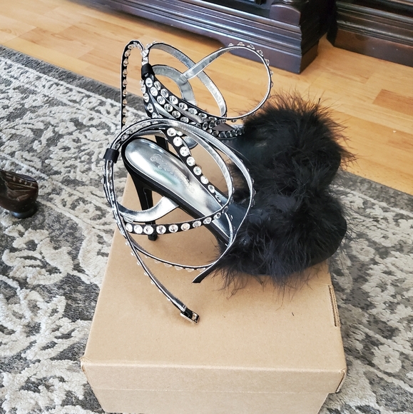 Dollskill heels - Picture 2 of 5